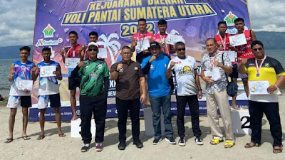 Personil Brimob Sumut Raih Juara 1 Pada Kejurda Bola Voly Pantai di Samosir