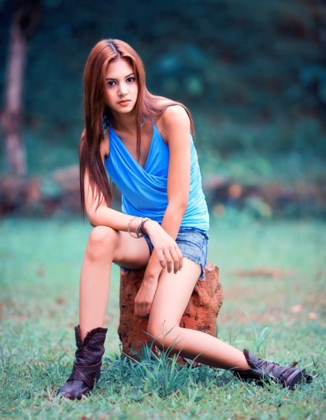 ARTIS-ARTIS CANTIK INDONESIA: AURELIE MOEREMANS