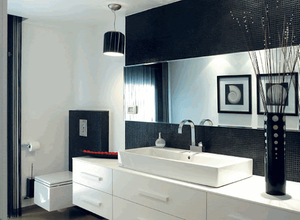 Interior Design Bathrooms - Modern bathrooms you will adore | Interior Design Paradise - Everything about this bathroom reads smooth and sleek: