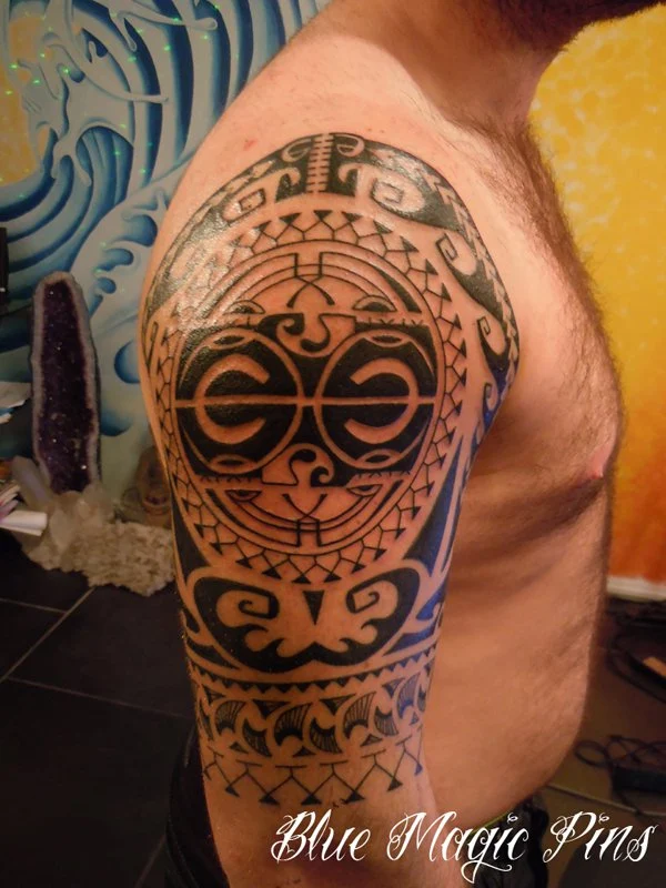 imagen de tatuaje maori estilo samoano