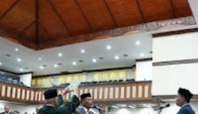 Edy Asaruddin Dilantik Jadi Anggota DPR Aceh Antar Waktu
