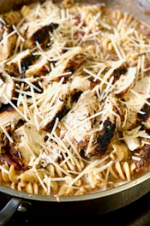 Chicken and Pasta in White Wine Sauce: Savory Sweet and Satisfying