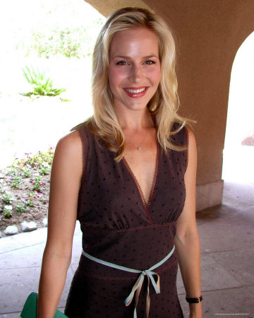 Hollywood Actress Julie Benz Hollywood celebrity Julie Benz