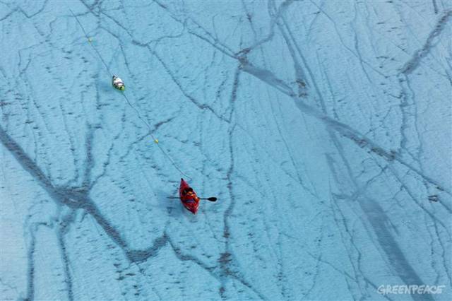 Petermann-Glacier-Blue-River