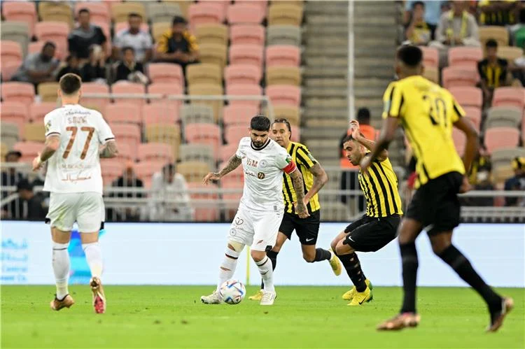 الاتحاد يفوز على الشباب بركلات الترجيح فى كأس خادم الحرمين