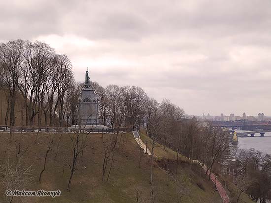 Фотограф Максим Яковчук: Прогулянка 17 березня 2021 року. Пішохідно-велосипедний міст через Володимирський узвіз