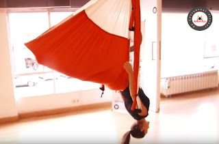 yoga, aeroyoga, aerial yoga, yoga aereo, air yoga, tendencias, trending, salud, bienestar, anti, age, wellness, television, tv, prensa, fly, flying, suspension, gravity