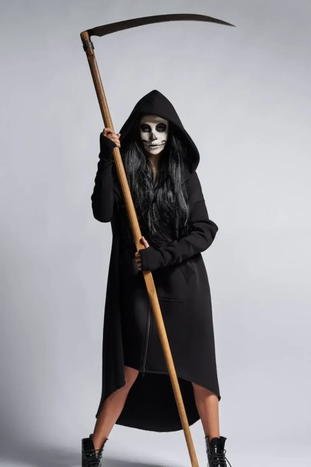 halloween 2023 grim reaper costume idea