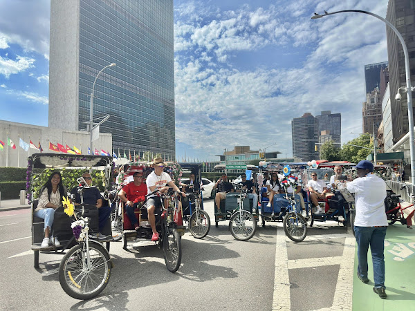 NYC Pedicab Drivers at work