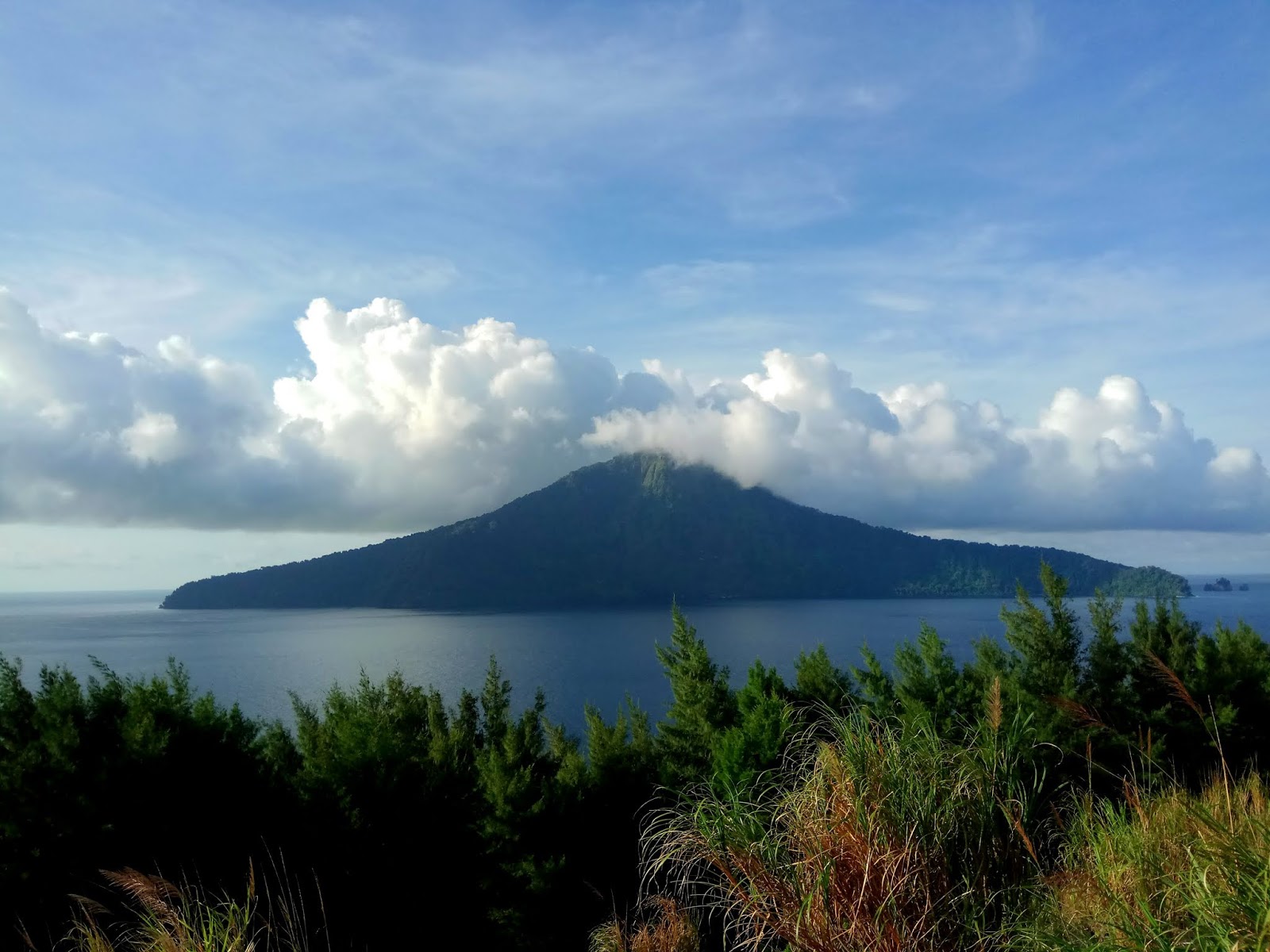 Jejak Anak Gunung Krakatau Emma Sabatini