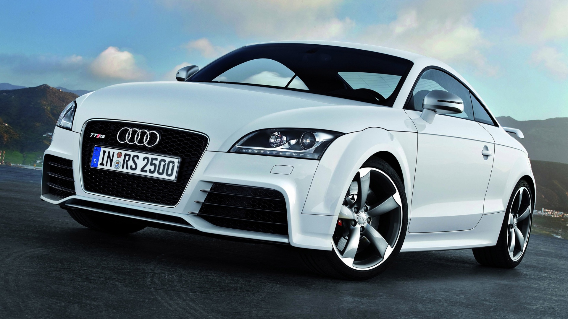 Sport Cars: Audi TT RS Coupe hd Wallpapers 2010