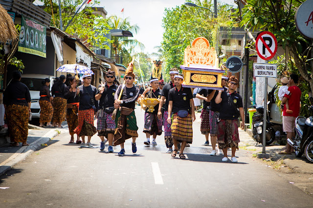 Cerimonia cremazione nella Monkey Forest, Ubud-Bali