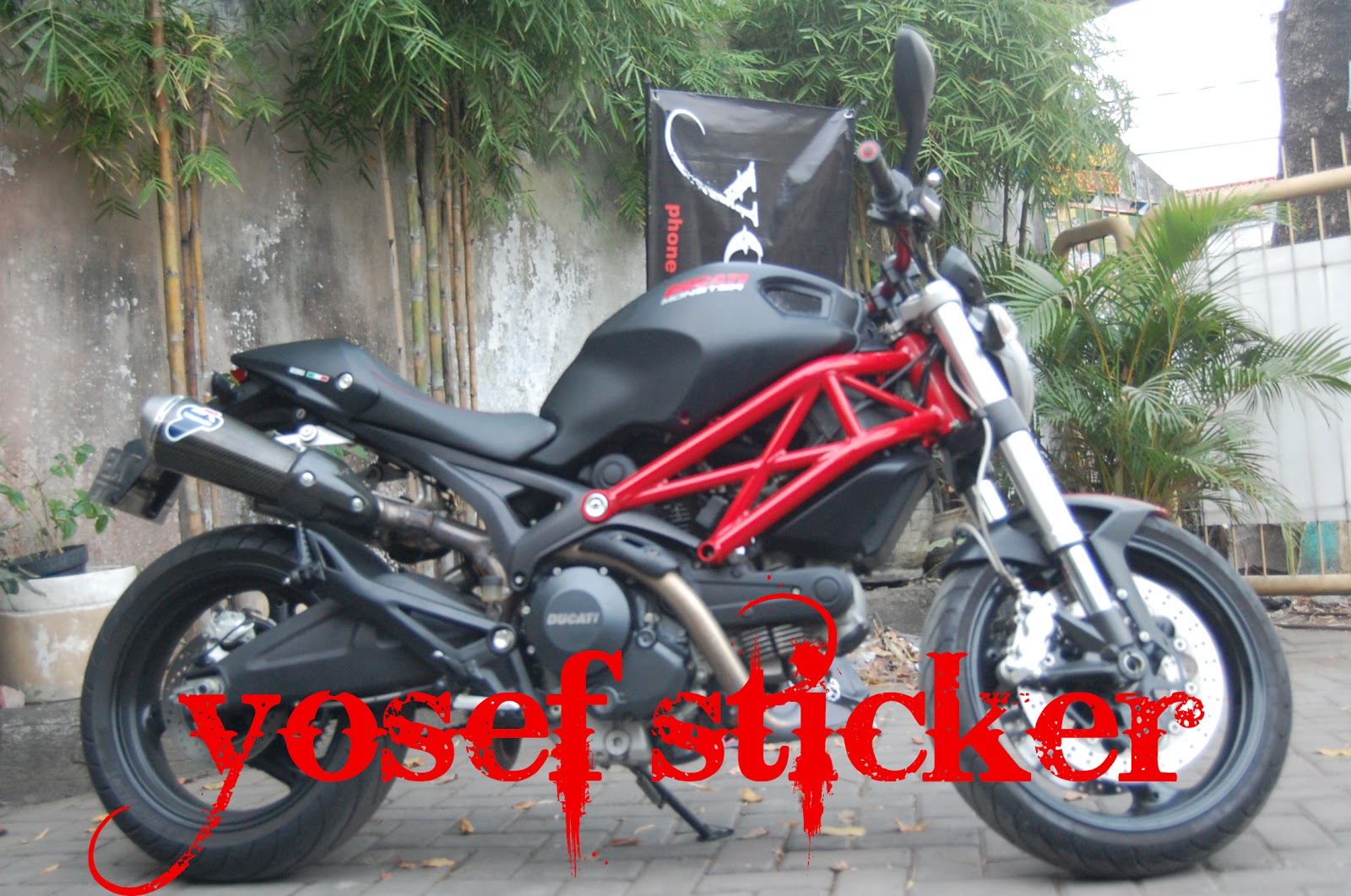 ducati monster 696 black cutting sticker ducati full body wrapping DUCATI MONSTER 696 , BRO 