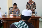  Kapolres Tapsel Halal Bihalal Bersama Ketua MUI Paluta.