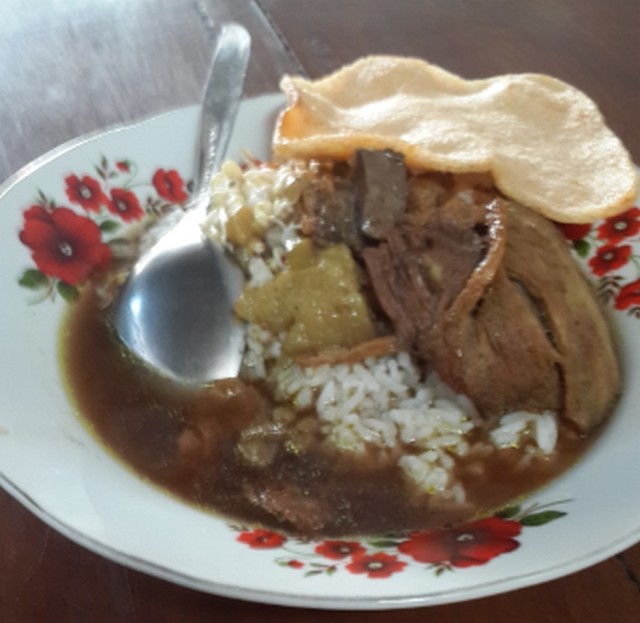 Rawon Daging Sajian Khas Jawa Timur