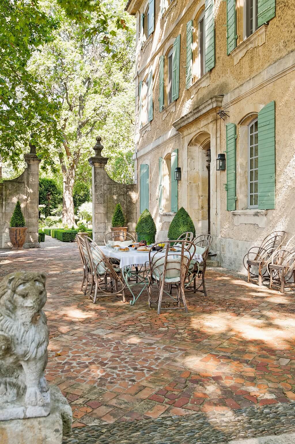 Decor Travel The French Chateau Mireille St Remy De Provence France Cool Chic Style Fashion