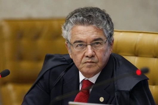 É o Samba do Judiciário Doido