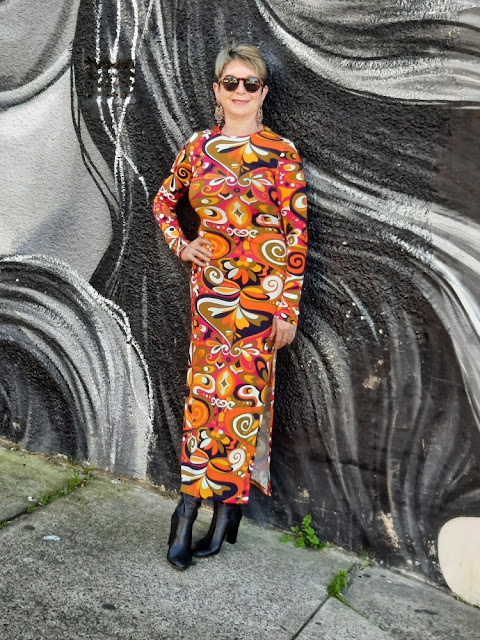 PRINTED MIDI DRESS - TRIBUTE TO THE 70'S