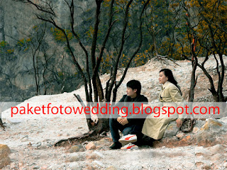 foto pre wedding bandung unik kawah putih 