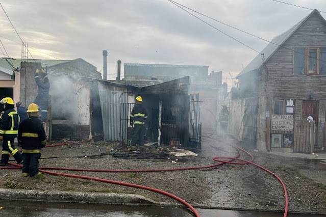 Incendio destruyo una vivienda, sin lesionados