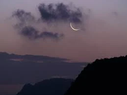 Eid moon picture in the sky - New moon picture download - Eid moon picture - NeotericIT.com - Image no 7