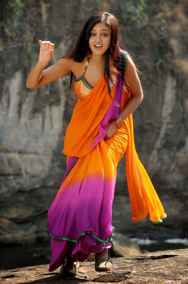 SHANVI SRIVASTAVA hot stills in saree - Glamours Actress