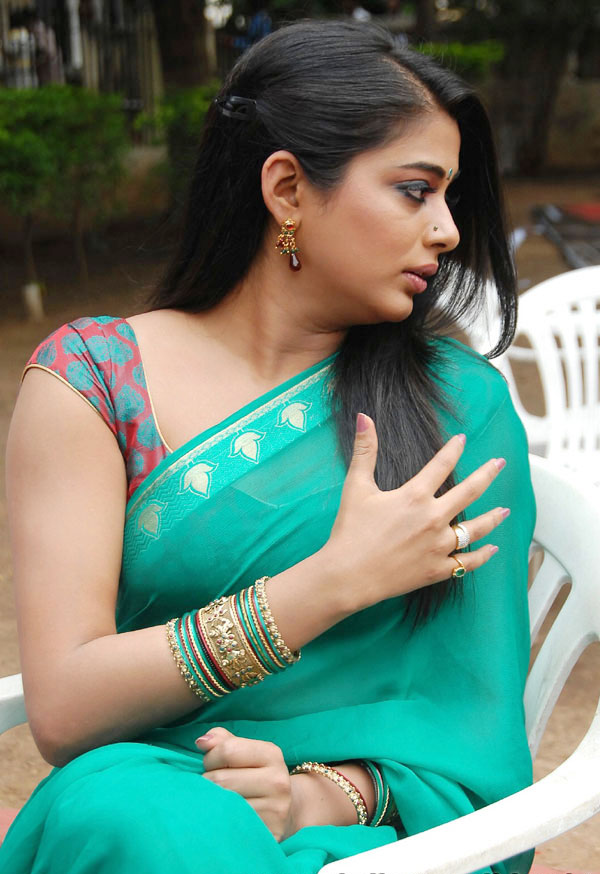 Actress Priyamani Latest HD Images