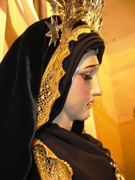 Nuestra Señora en el mes de difuntos