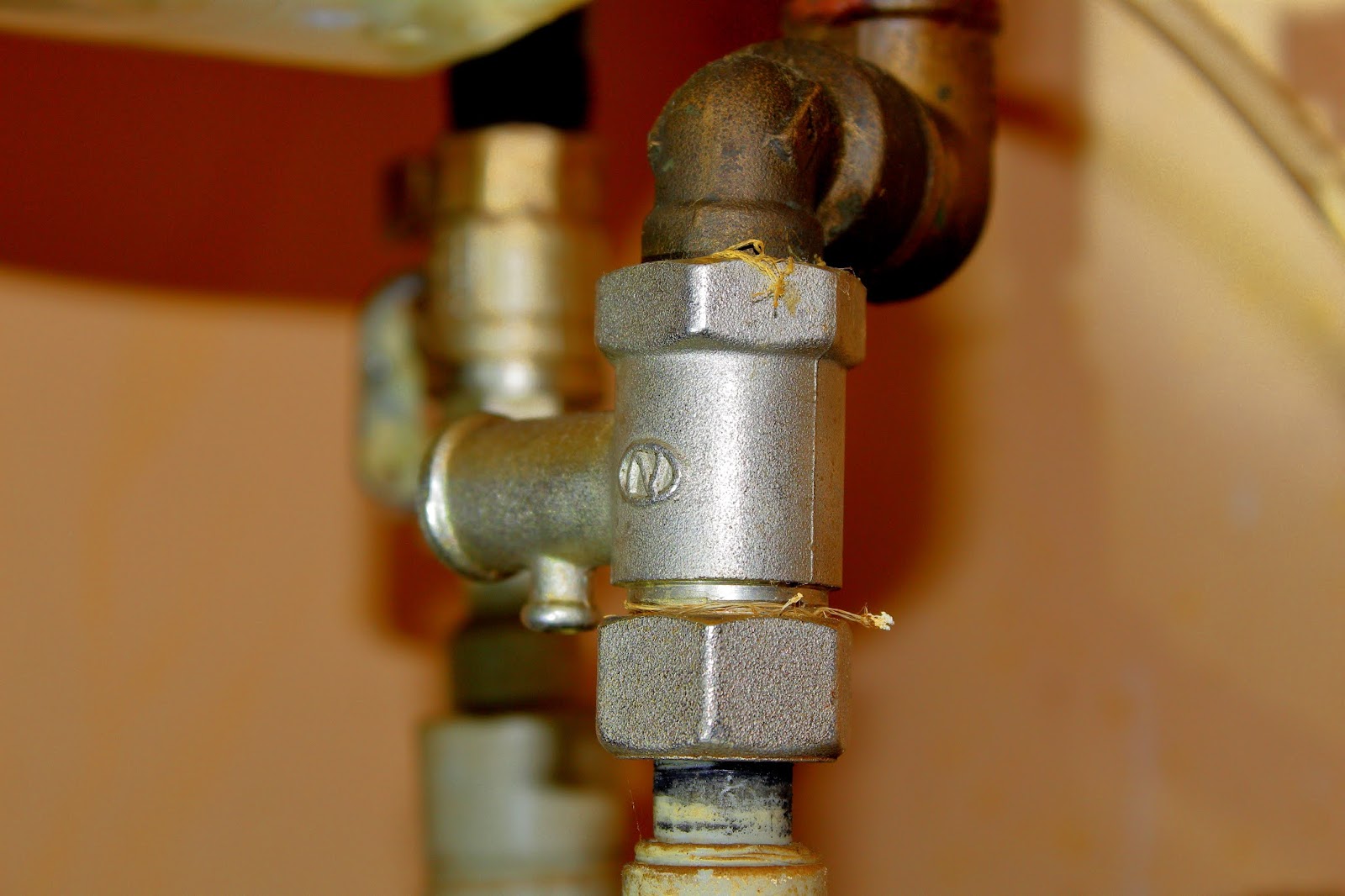 Safety valve for water heater