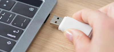 Safely Remove Hardware di Window 10 tidak diperlukan lagi untuk cabut USB