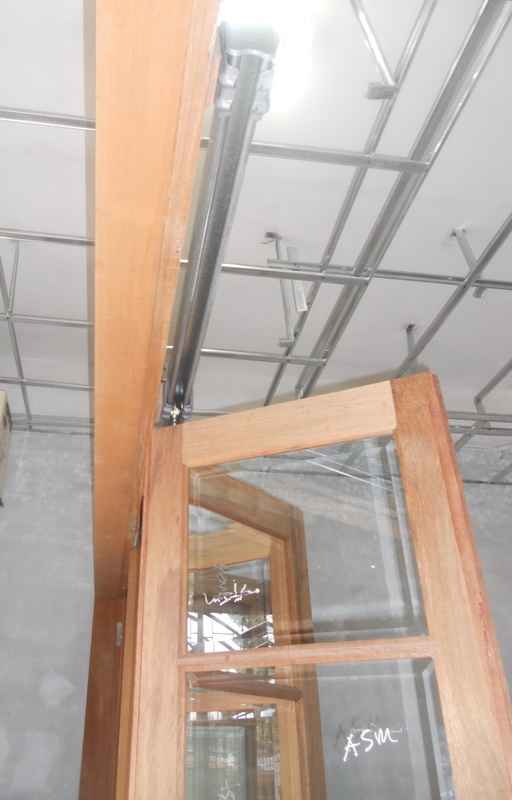 BROSUR REL PINTU LIPAT 5 DAUN REL KOMPONEN PINTU KAYU 