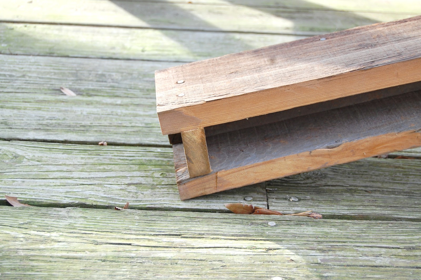 how to make a shelf out of wood