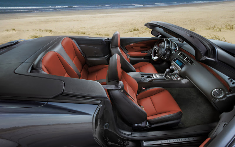 2011 Chevrolet Camaro Convertible Interior