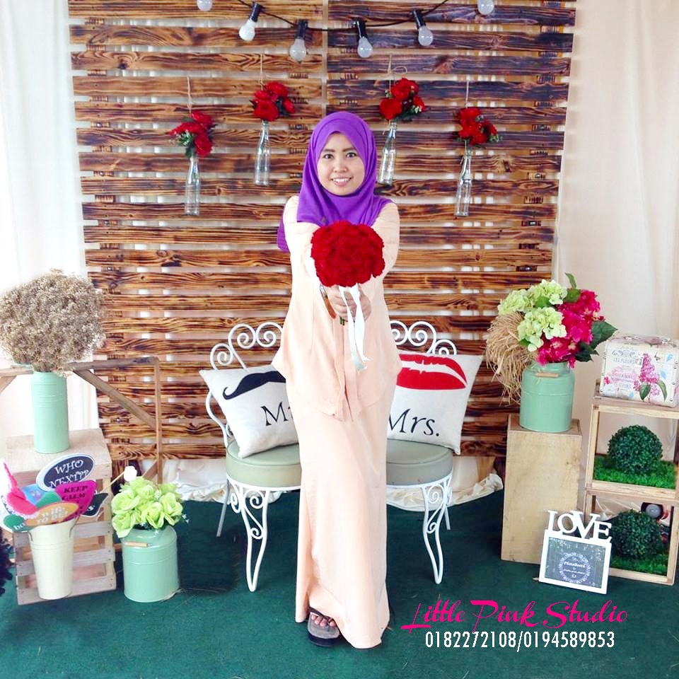 DIY Wedding Rental: Pelamin Sanding/Photobooth Pallet