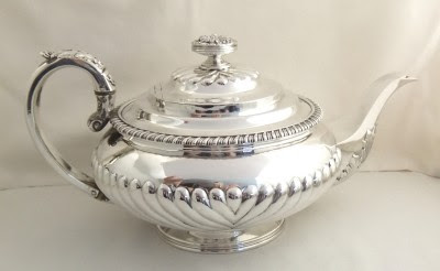   ANTIQUE HALLMARKED STERLING SILVER TEAPOT -1823 - CHARLES PRICE - 753g