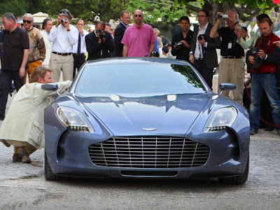 Trivious Device Spesifikasi ASTON MARTIN 77 Mobil 