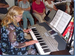 Desiree Barrows playing her lovely version of Prelude a Korg Pa1X