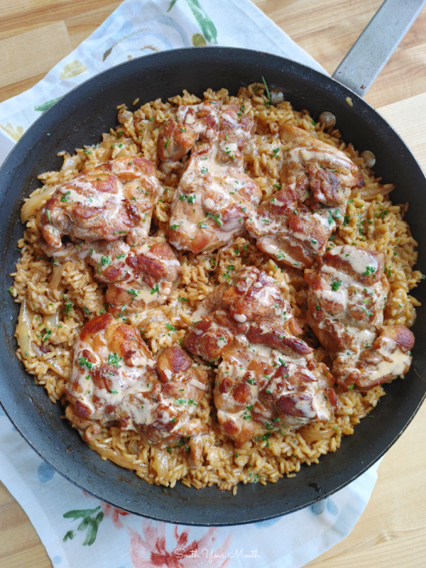 Hibachi Chicken & Rice Skillet Meal! A one-pan family-sized meal with hibachi chicken and rice that’s super easy to prepare, uses everyday ingredients and way less expensive than take-out hibachi chicken bowls.