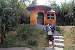 Rumah HobbitCangkringan Jogja 7