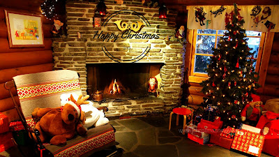 Home-Decorated-Tree-At-Fire-Place-HD-Wallpaper