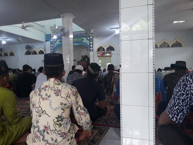 Khotib yang bikin Malu di Jum'at lalu