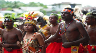6 Tari Tradisional Papua Barat