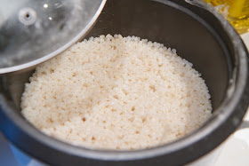 ohrahelmiä riisinkeittimellä