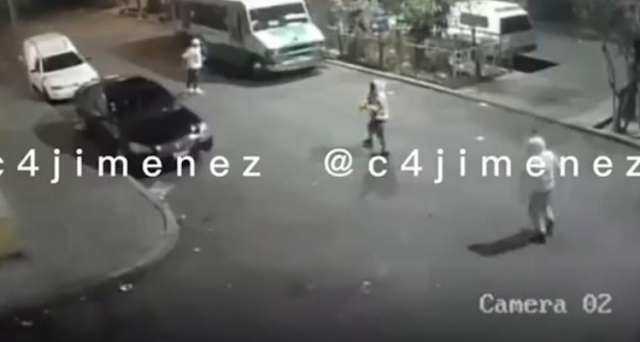 Video: El CJNG regresa a la CDMX y desata tremenda balacera en sus calles , donde esta Harfuch? , por hacerse pasar por ellos se enfrentaron contra los de El 20"