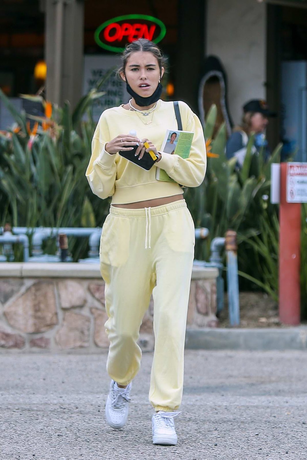 Madison Beer high street style fashion celebrity latest photo