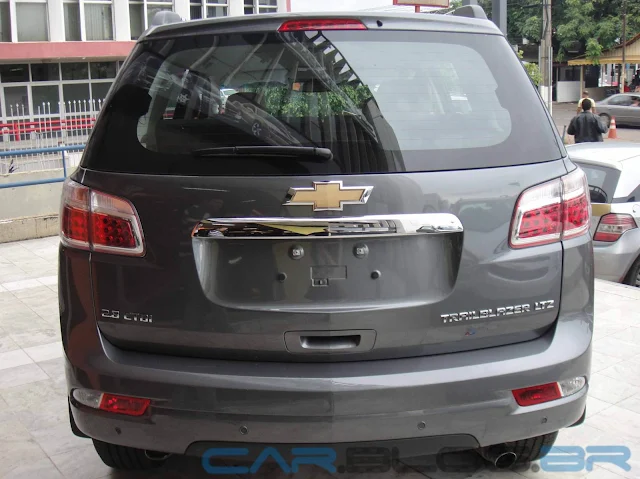 Chevrolet Trailblazer - Cinza Artemis