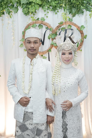 Paket Rias Pengantin Sunda Petukangan Pesanggrahan | Make Up Akad Nikah | Adat Jawa Siger Paes Dekorasi Backdrop | PERNIKAHAN RUMAH GEDUNG AULA | 082298385915