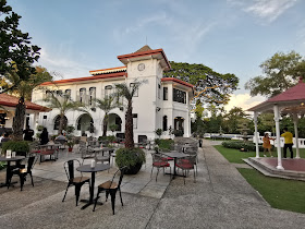 UNA_Spanish_Restaurant_Alkaff_Mansion
