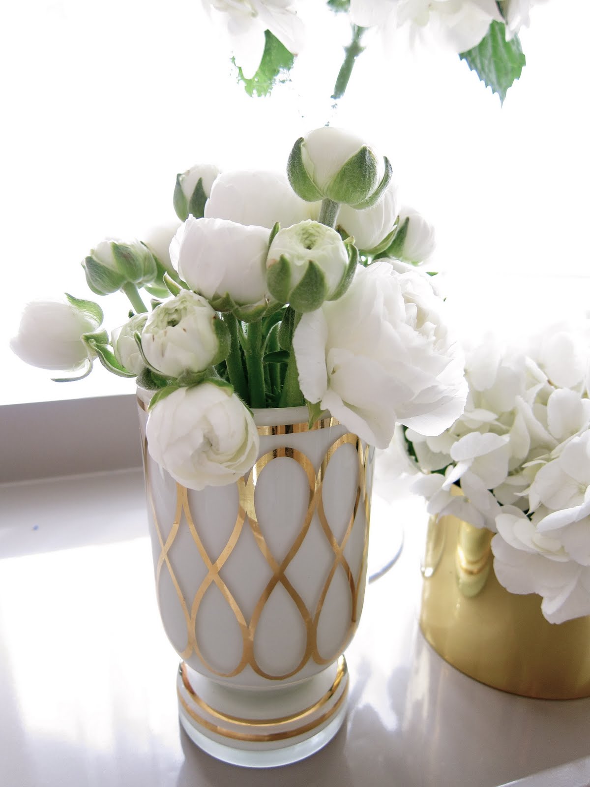 Vintage Finds: White + Gold Vase