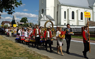 http://fotobabij.blogspot.com/2015/03/korowod-dozynkowy.html